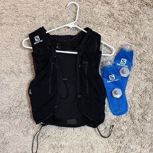 Salomon Black Running Vest with Blue Soft Flasks